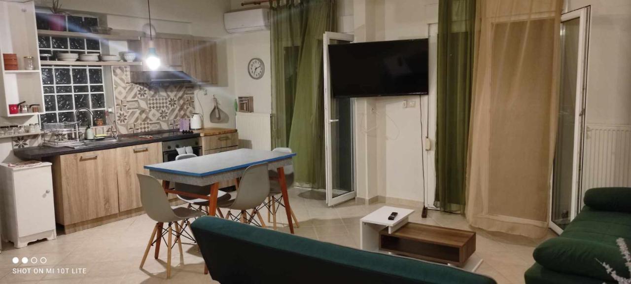 Pylaia Comfortable Apartment 2 Salonicco Esterno foto